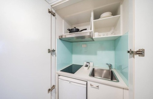 Haymarket Apartment | Studio w/City View @ Castlereagh Street, Sydney CBD