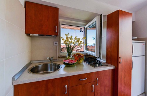 Stara Baska Apartment | Studio With air conditioning and sea view