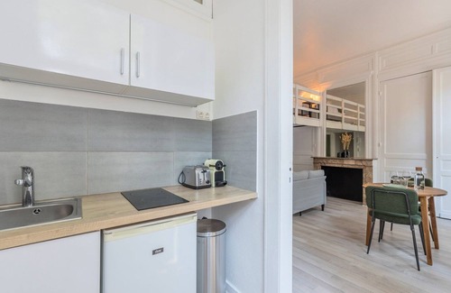 Vauban Esquermes Apartment | Studio with mezzanine 150m from the metro