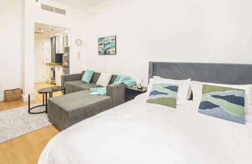 Al Hamra Village Apartment | Studio with Stunning Sea Views