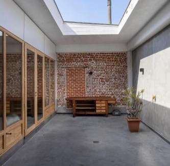 Kortrijk House | Studio73, Guesthouse met sauna