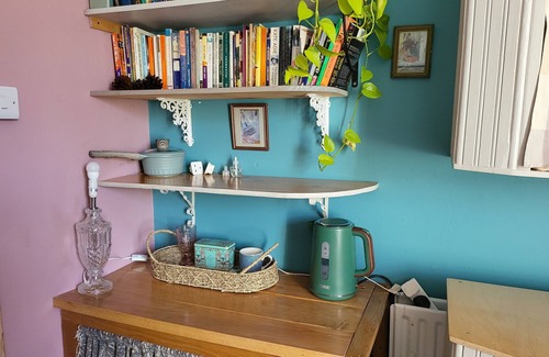 Exeter House | Study or holiday. Close to city, quiet, with trees and river view to the west.