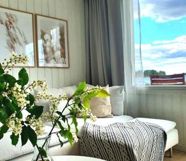 Robertsfors Municipality House | Stuga med havsutsikt