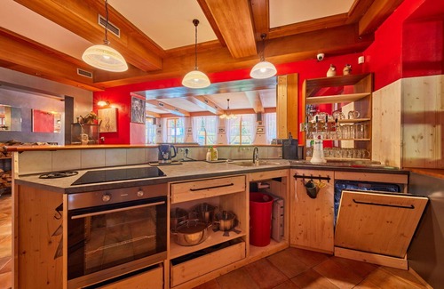 Mlade Buky House | Stunning private villa for 21 people with WIFI, pool, TV, terrace, pets allowed and parking