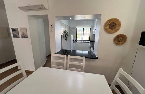 Albufeira Apartment | Stunning 2 bed apt in Sao Rafael, A/C - 5 mins from beach