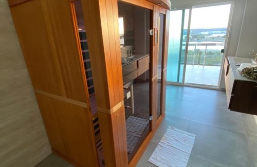 Lower Prince's Quarter Apartment | Stunning 2 brm designer View condo in Maho