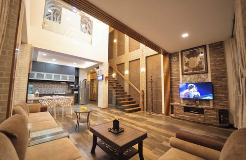 Panchgani House | Stunning 3 Bedroom Luxury Villa in Panchgani: Your Perfect Getaway Awaits