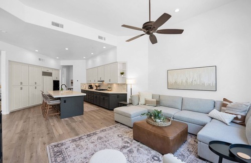 Talon Retreat House | Stunning 3BR North Scottsdale Home in Gated Community