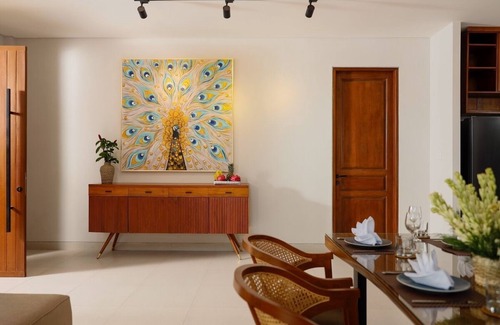 Batubelig Villa | Stunning, 4 Bedroom Villa near Petitenget Beach