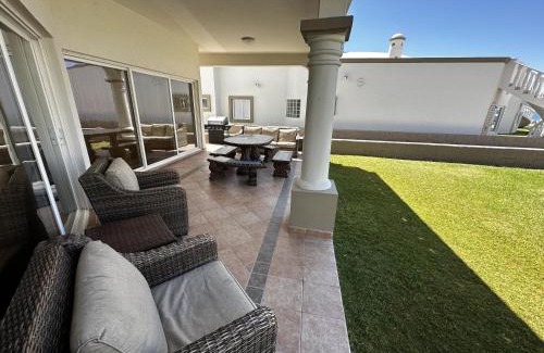 Sandy Beach Villa | Stunning 4 Bedroom Beach Villa on Sandy Beach at Las Palmas Beachfront Resort V9 villa