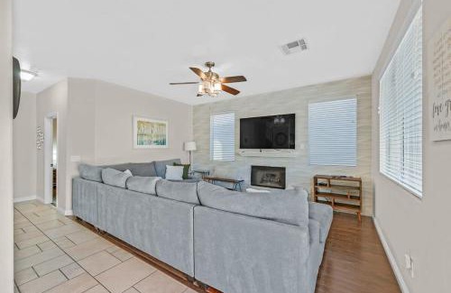 MacDonald Ranch House | Stunning 4BR Getaway w Pool, Hot Tub, & Firepit