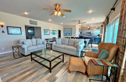 Villa Segunda House | Stunning 5 Bed/3 Bath Gulf Front Pet Friendly Home! Book The Sandcastle today