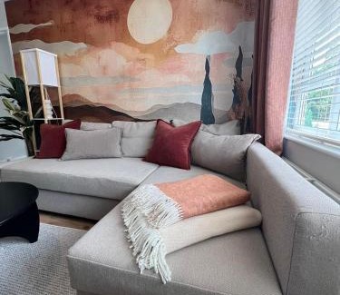 Stansted Apartment | Stunning and Peaceful 2 bed Flat 10 mins from Stansted Airport