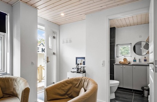 Bogense Apartment | Stunning apartment in Bogense with WiFi