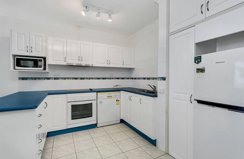 Clifton Beach Apartment | Stunning Apartment Right In Front Of The Beach!