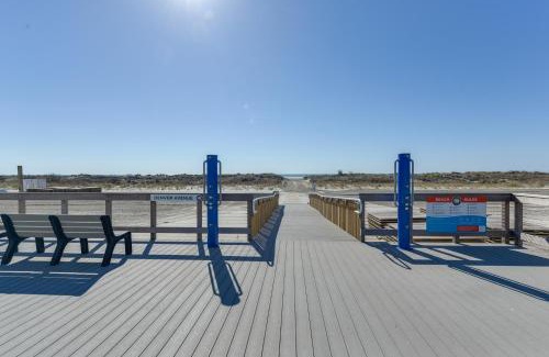Wildwood Crest Apartment | Stunning Beachfront Condo with Panoramic Ocean View