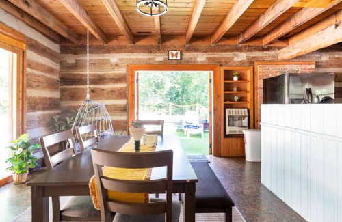 Portland Cabin | Stunning Boho Log Cabin Country Retreat with Pooln