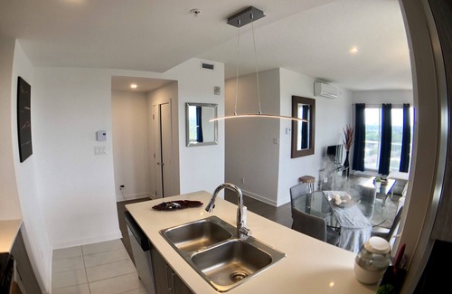 Ahuntsic-Cartierville Condo | Stunning PENTHOUSE Top Floor 2 Bedrooms with breath taking view over Montreal/Laval
