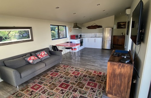 Cape Foulwind House | Stunning Clifftop Uninterrupted Ocean Views