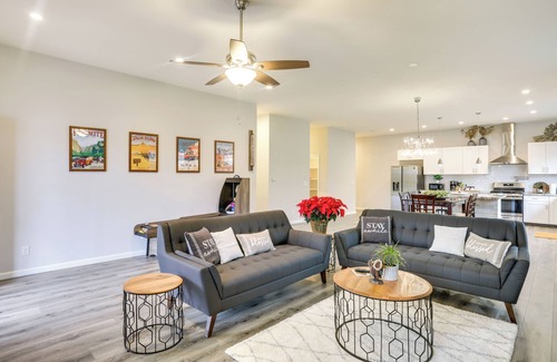 Clovis Cottage | Stunning Clovis Home ~ 1 Mile to Old Town!