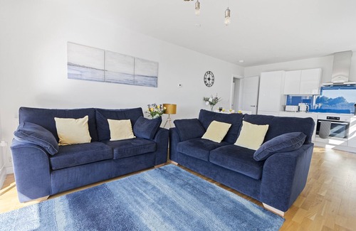 Torquay Apartment | Stunning Coastal Apartment in south Devon with Sea Views & Garden