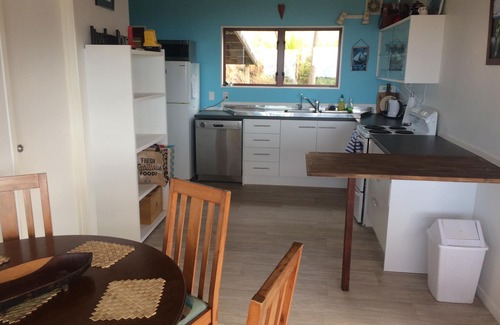 Kaeo House | Stunning Coastal Views in Native Kiwi Zone