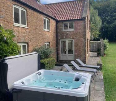Cameley House | Stunning Country Farm House between Bristol & Bath