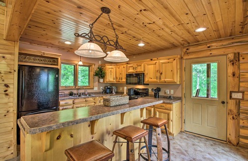 Crosslake Cabin | Stunning Crosslake Cabin w/Deck and Lake Views!