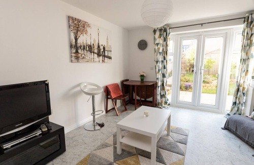 Haverhill House | Stunning Entire 2BD Home Suffolk/Cambridgeshire