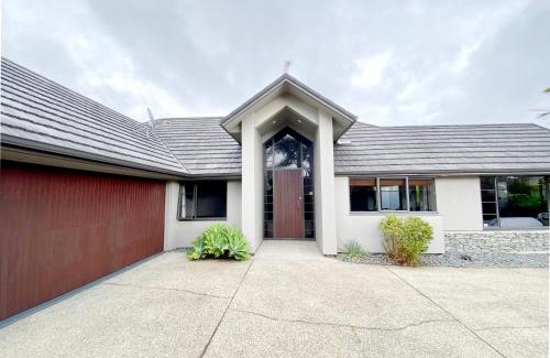 Flat Bush House | Stunning Family Home