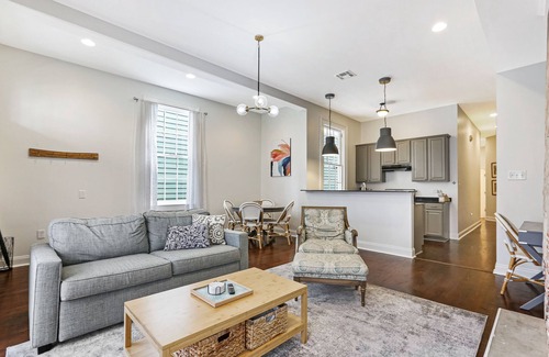 Lower Garden District House | Stunning Greek Revival in Lower Garden District. Steps from Magazine St!