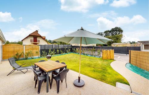Angerville-l'Orcher House | Stunning Home In Angerville L'orcher
