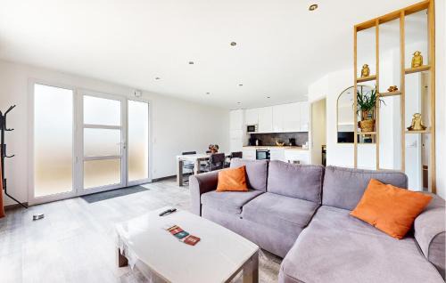 Angerville-l'Orcher House | Stunning Home In Angerville L'orcher