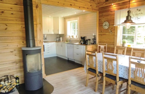 Huskvarna House | Stunning home in Huskvarna with kitchen