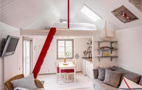 Karingon House | Stunning Home In Käringön