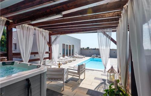 Kapela House | Stunning Home In Kapela With Kitchen