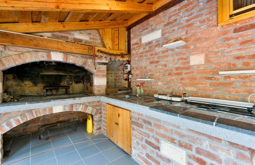 Sveti Ilija House | Stunning home in Krizanec with sauna
