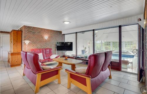 Sønderstrand House | Stunning Home In Rømø With Kitchen