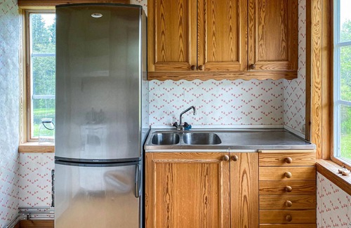 Mansarp House | Stunning home in Tranhult with kitchen