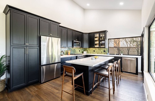 Thousand Oaks House | Stunning hot tub Mountain views, just 30 minutes to Malibu beaches!