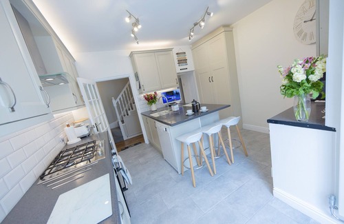 Llandudno Cottage | Stunning Llandudno Property with amazing sea views over Llandudno and Snowdonia