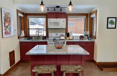 Hartland Four Corners House | Stunning Modern Cabin on Beautiful Vermont Farm