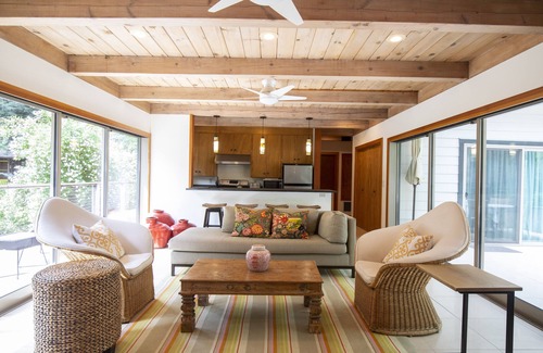 Summerhome Park House | Stunning Modern Home in Sunny Location Close to Beach Access