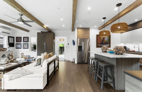Dania Beach House | Stunning, Modern & Quiet Beach House