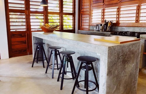 Mundau Villa | Stunning Modern Tropical Beach Villa with Private Pool