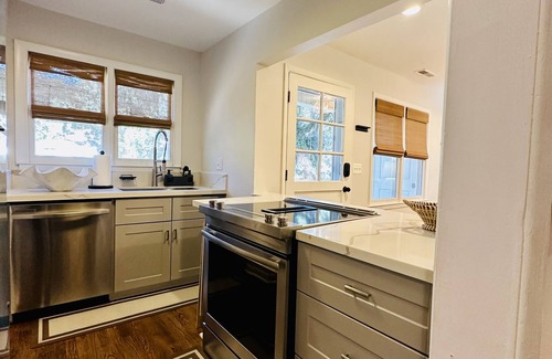Tarpon Pond House | Stunning Newly Renovated Tarpon Pond Cottage Golf & Marsh Views Seabrook Island