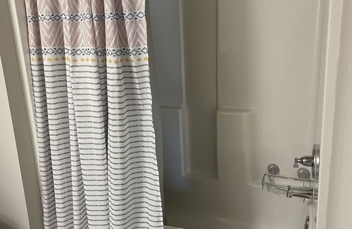 Duluth Apartment | Stunning One Bedroom Private Room