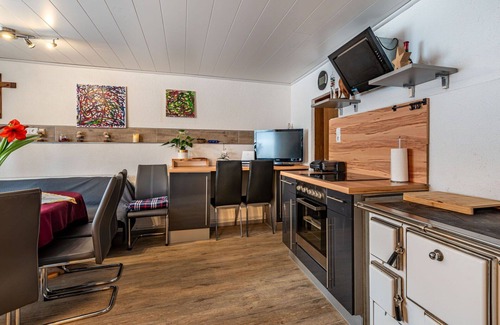 Ebene Reichenau House | Stunning private villa for 12 guests with WIFI, TV, balcony, pets allowed and parking