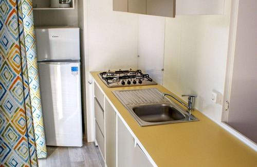 Dolni Pocernice House | Stunning private villa for 6 people with pool, WIFI, terrace, pets allowed and parking