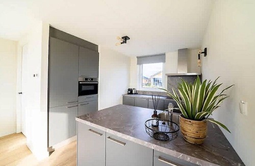 Linden House | Stunning private villa for 12 people with WIFI, TV and terrace